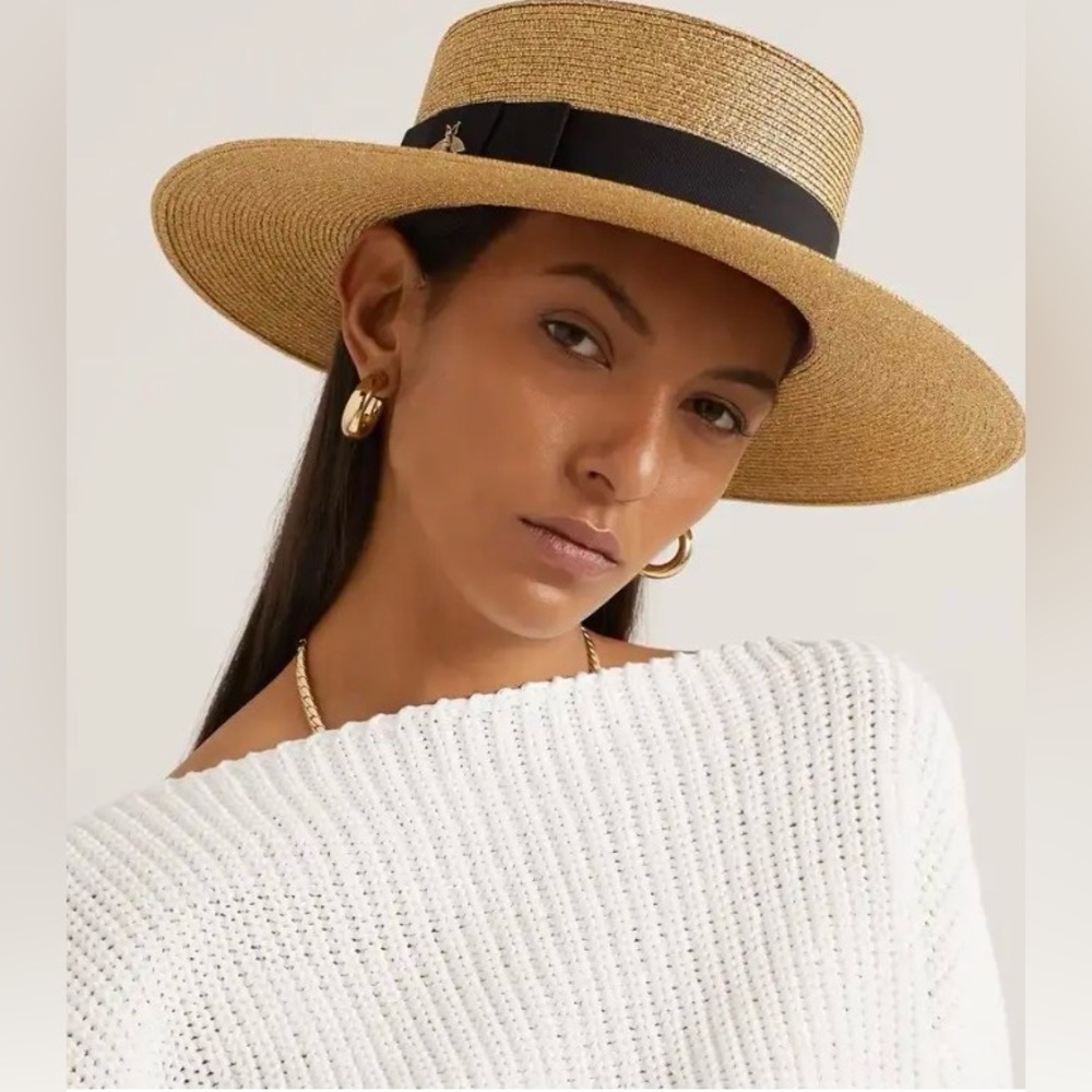 GUCCI Straw Hat Beige with Black Ribbon & Bee - Picture 2 of 9